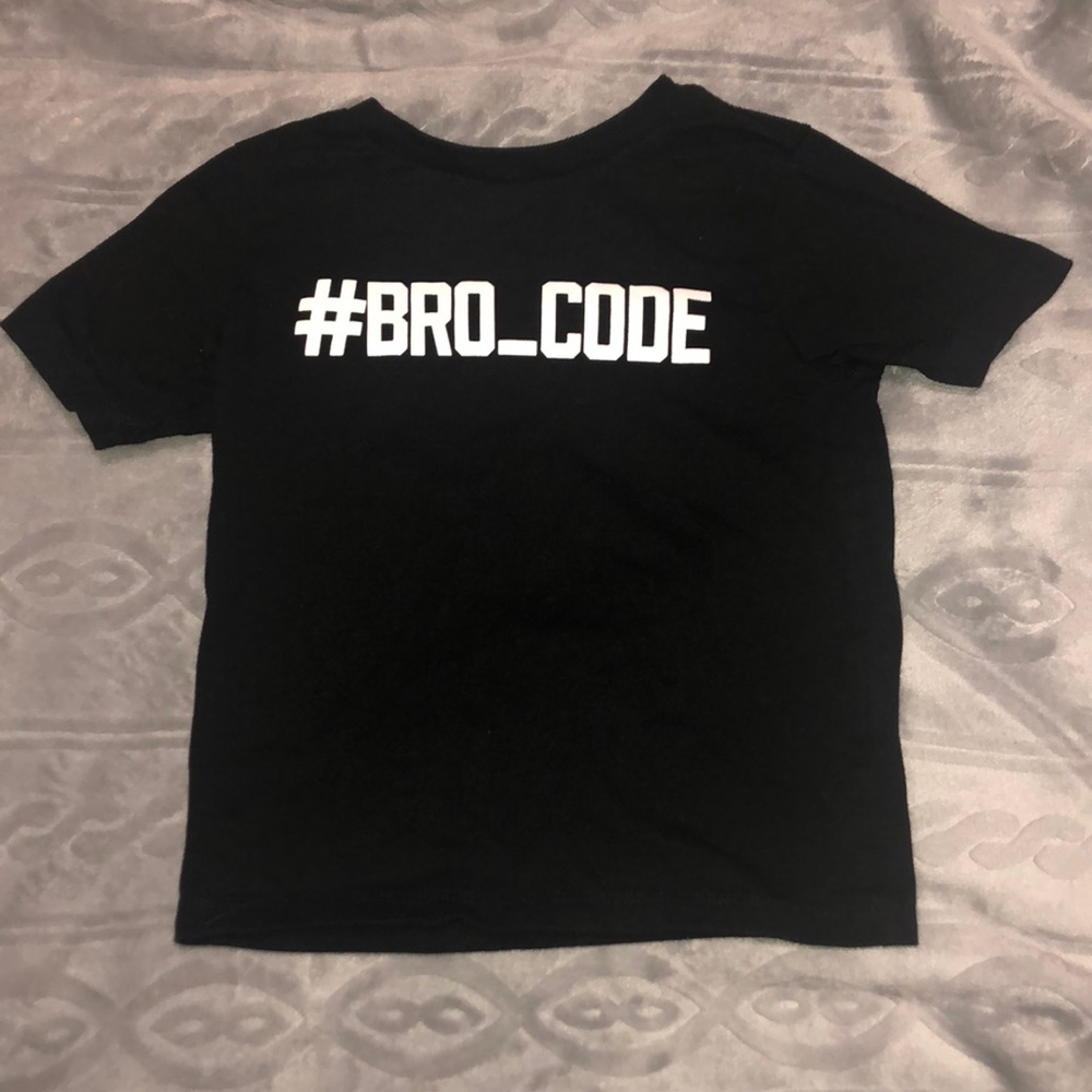 Toddler Boy Children’s Place T-shirt.